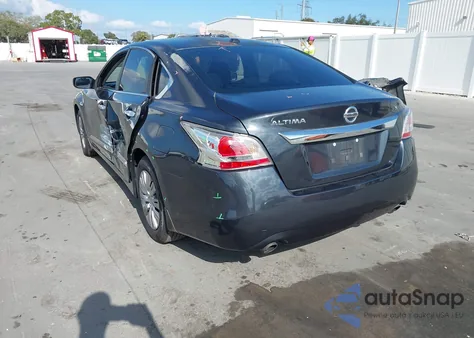 2015 Nissan Altima 2.5 S from USA, damaged, VIN 1N4AL3AP7FC445051